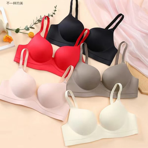 New T-Shirt Bra - Image 29